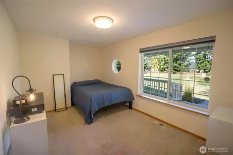 Bedroom - 787 N Kendall Rd, Sequim, WA 98382 photo 2 of 3