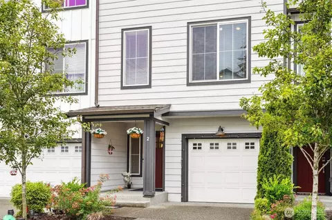 2002 101st Ave SE #2, Lake Stevens, WA 98258
