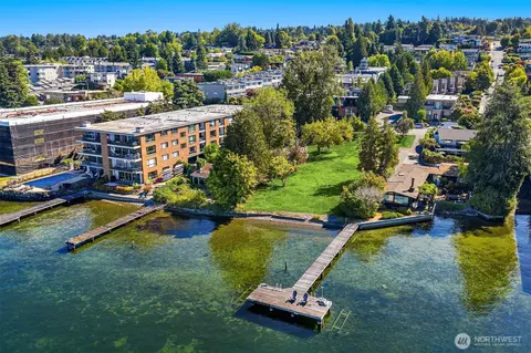 6211 Lake Washington Blvd NE, Kirkland, WA 98033