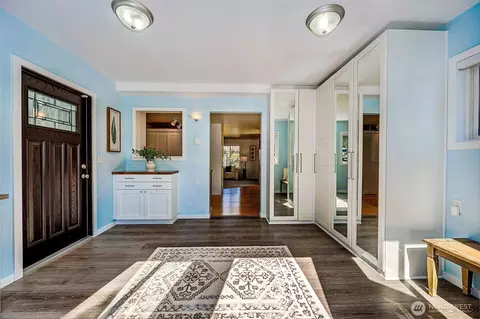 Entry Way - 1713 Bailey Ave, Everett, WA 98203 photo 1 of 1