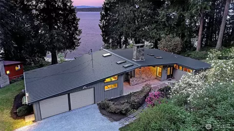 1357 Steffen Pl, Camano Island, WA 98282