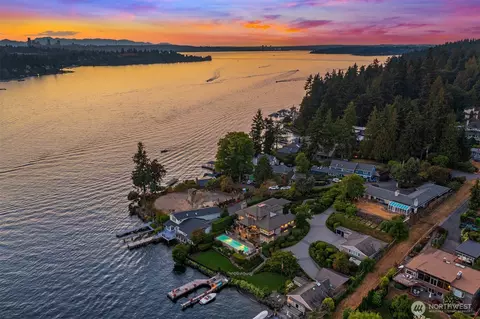 16 Enatai Dr, Bellevue, WA 98004