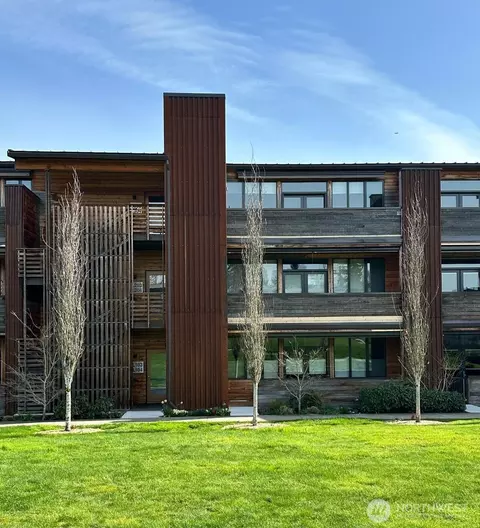 363 Ambrose Ln NW #L204, Bainbridge Island, WA 98110