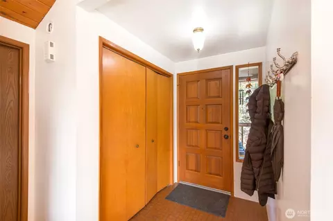 Entry Way - 314 Stellar Ridge Ln, Sequim, WA 98382 photo 2 of 2