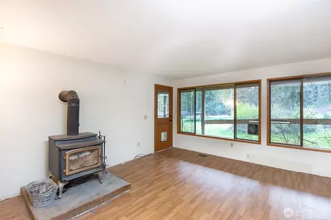 Living - 314 Stellar Ridge Ln, Sequim, WA 98382 photo 6 of 6