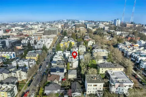 View/Area - 916 B 14th Ave, Seattle, WA 98122 photo 9 of 10