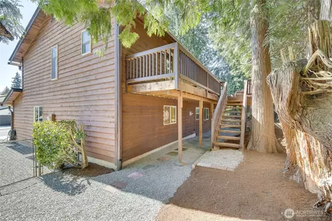 Exterior - 9602 NE 203rd St, Bothell, WA 98011 photo 4 of 7