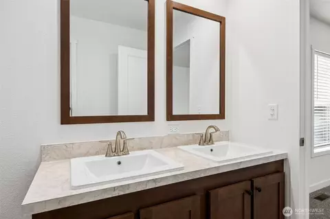 11510 E Riverside Dr #27, Bothell, WA 98011 photo 16