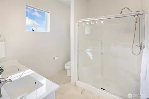 Bath - 14915 38th Dr SE #U1153, Bothell, WA 98012 photo 3 of 4