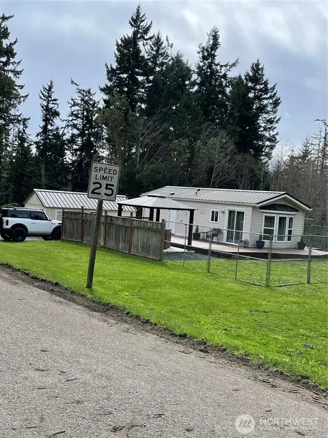 32 S Duquesne Ave, Port Townsend, WA 98368