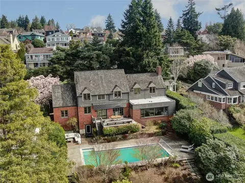 2686 44th Ave W, Seattle, WA 98199