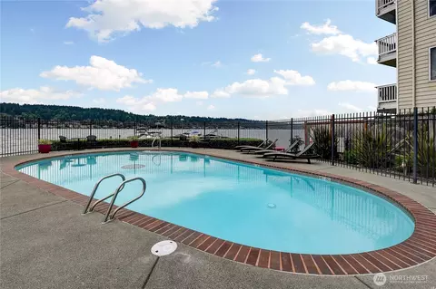 5021 Ripley Ln N #101, Renton, WA 98056