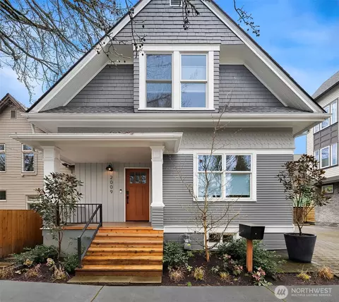 2009 E John St, Seattle, WA 98112