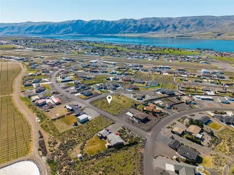 202 SW Clayton Pl, Mattawa, WA 99349