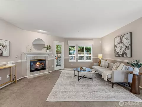 1600 121st St SE #J104, Everett, WA 98208