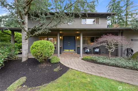 15018 NE 10th Pl, Bellevue, WA 98007