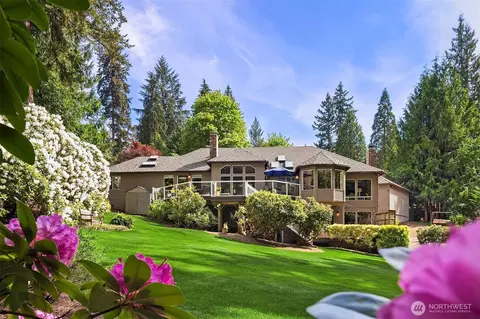 16414 NE 135th St, Redmond, WA 98052
