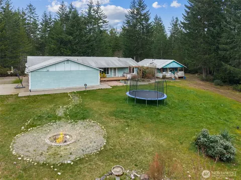 10 E Mooreview Ln E, Shelton, WA 98584