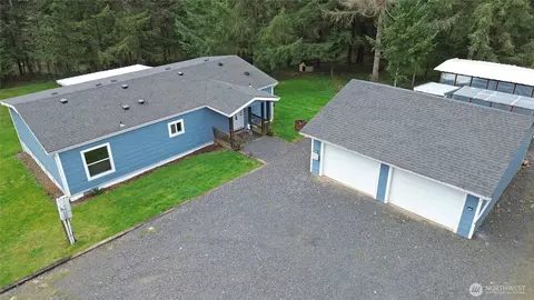 190 Tamaracks Dr, Onalaska, WA 98570