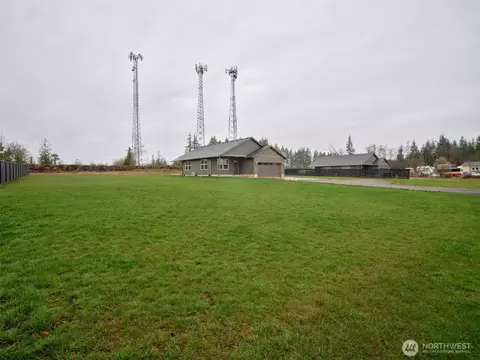 Exterior - 497 Hart Rd, Winlock, WA 98596 photo 2 of 6