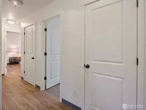 Entry Way - 497 Hart Rd, Winlock, WA 98596 photo 3 of 3