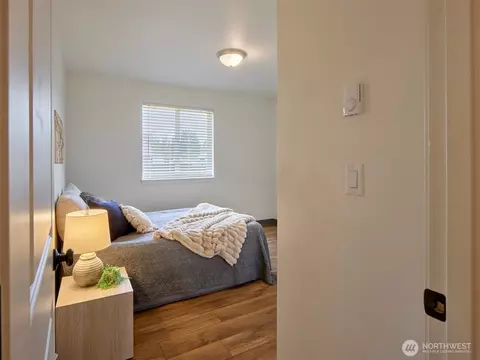Bedroom - 497 Hart Rd, Winlock, WA 98596 photo 3 of 6