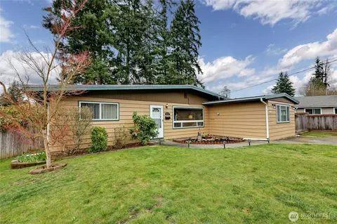 3517 Parker Ln, Bremerton, WA 98310
