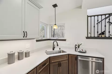 Kitchen - 1402 194th St SE #9, Bothell, WA 98012 photo 3 of 4