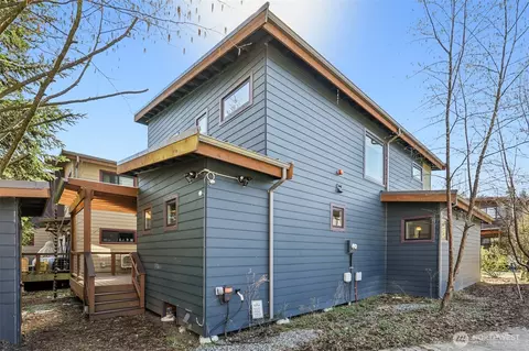 Exterior - 1402 194th St SE #9, Bothell, WA 98012 photo 7 of 10