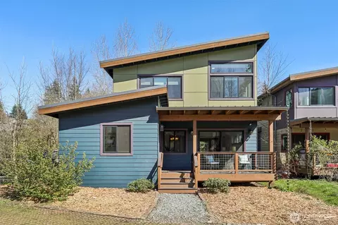 Exterior - 1402 194th St SE #9, Bothell, WA 98012 photo 2 of 10