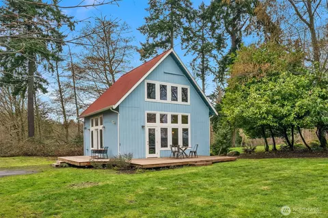 16526 87th Ave SW, Vashon, WA 98070