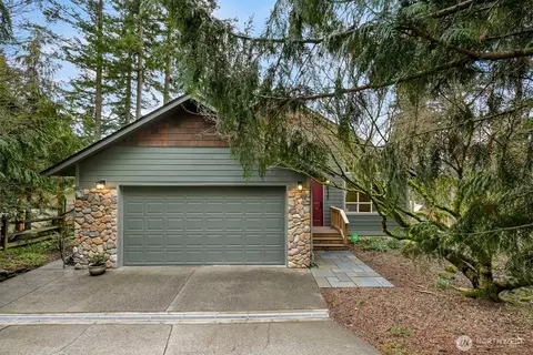 4135 Agate Rd, Bellingham, WA 98226