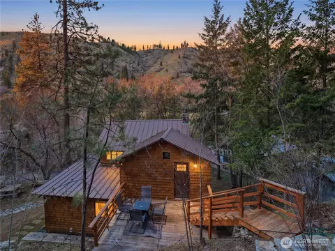 9606 Entiat River Rd, Entiat, WA 98822