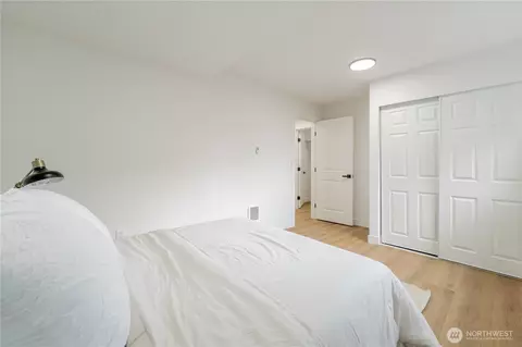 Bedroom - 1315 E Marine View Dr, Everett, WA 98201 photo 2 of 6