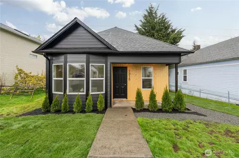 1315 E Marine View Dr, Everett, WA 98201
