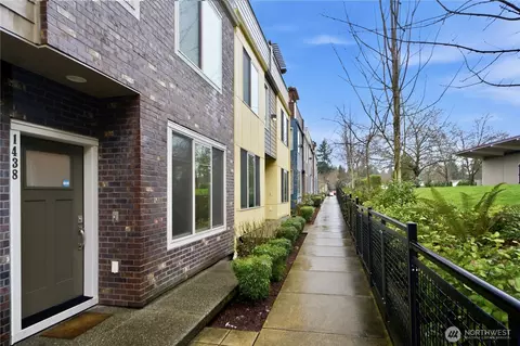 1438 159th Pl NE, Bellevue, WA 98008