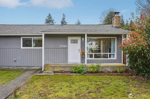 3709 NE 9th Ct, Renton, WA 98056