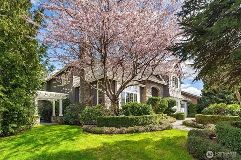 2330 279th Dr SE, Sammamish, WA 98075