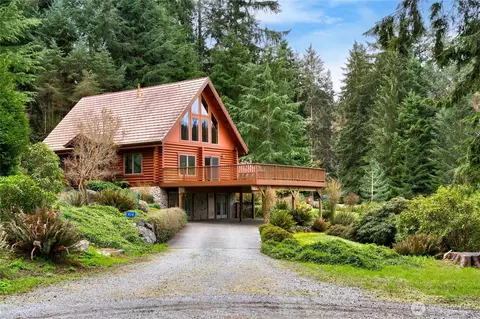414 Little Acres Dr, Oak Harbor, WA 98277