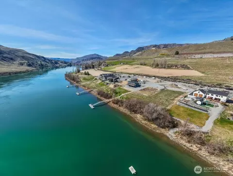 519 Hidden Ln, Chelan, WA 98816