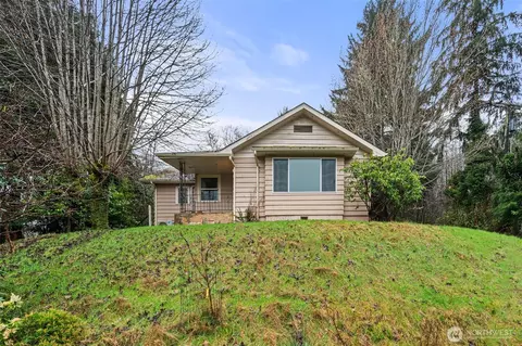 1905 Gerber St, Raymond, WA 98577