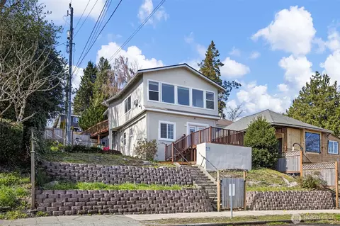 Exterior - 913 24th Ave E, Seattle, WA 98112 photo 2 of 5