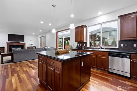 Kitchen - 1515 Daffodil Ave NE, Orting, WA 98360 photo 2 of 3