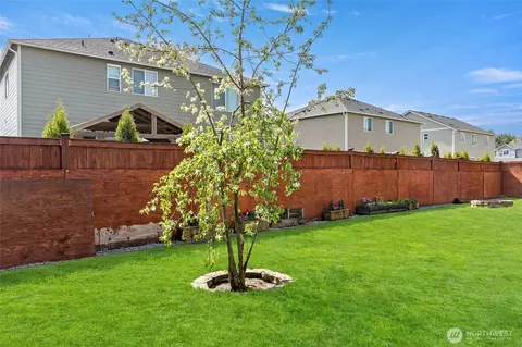 Exterior - 1515 Daffodil Ave NE, Orting, WA 98360 photo 8 of 8