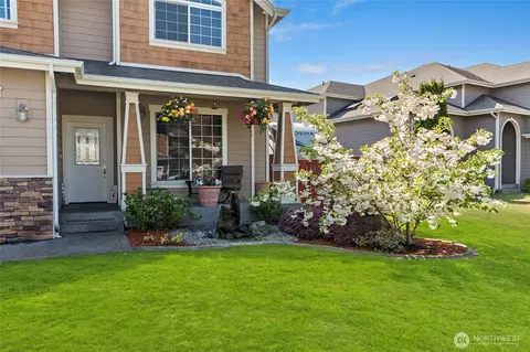 Exterior - 1515 Daffodil Ave NE, Orting, WA 98360 photo 2 of 8