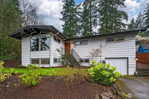 13525 4th Ave NE, Seattle, WA 98125