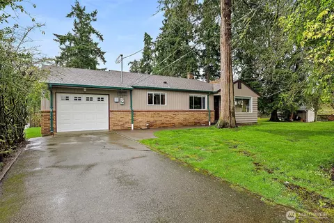 1105 21st St SW, Puyallup, WA 98371