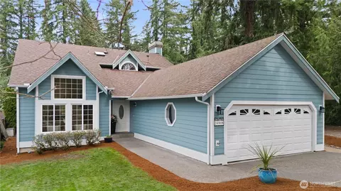 24908 Lake Wilderness Country Club Dr SE, Maple Valley, WA 98038