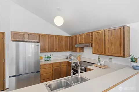 Kitchen - 124 93rd St SE, Everett, WA 98208 photo 3 of 3
