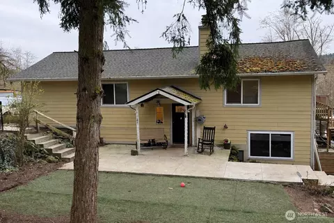 14861 Olympic Dr SE, Port Orchard, WA 98367